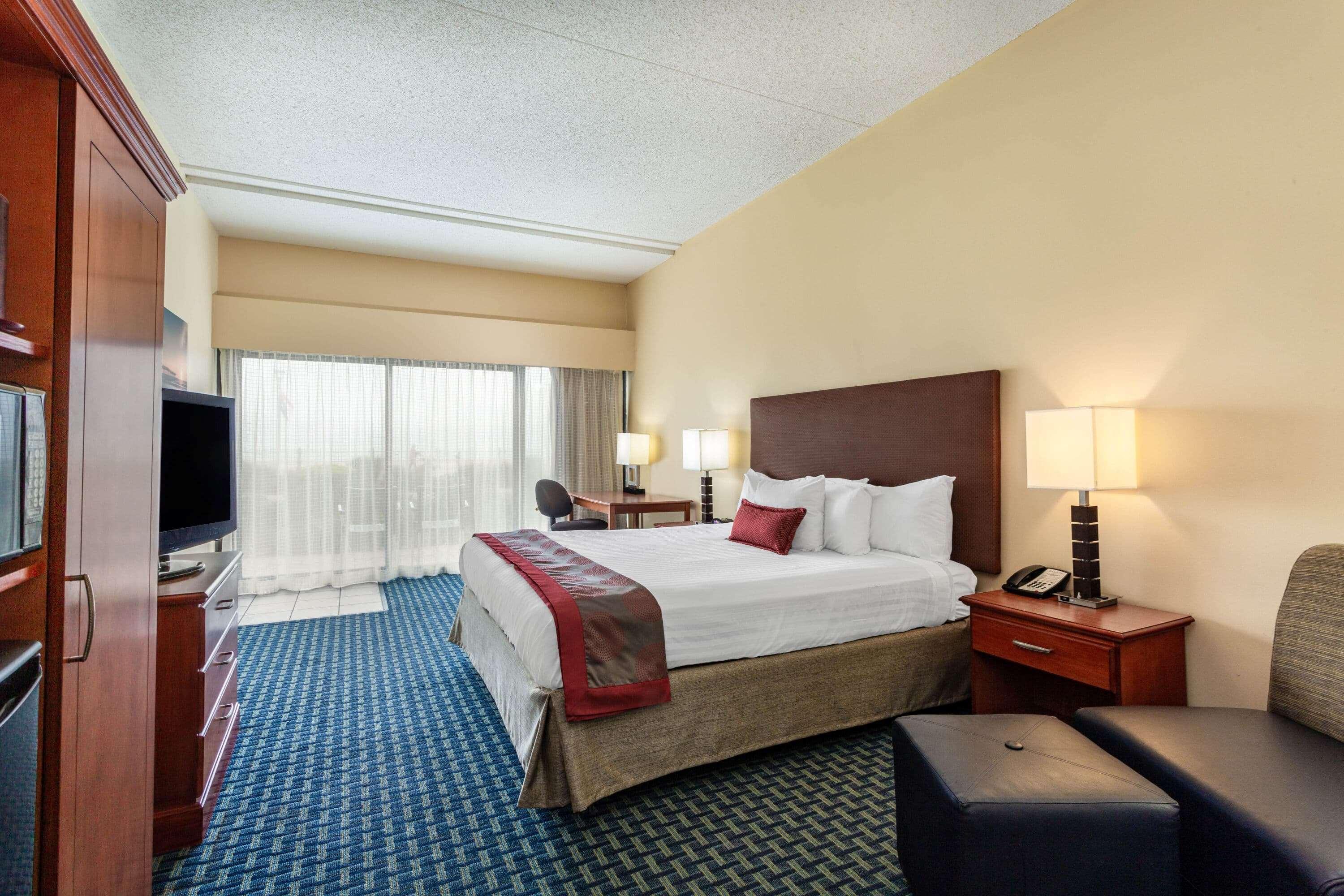 Ramada Plaza by Wyndham Virginia Beach Zewnętrze zdjęcie
