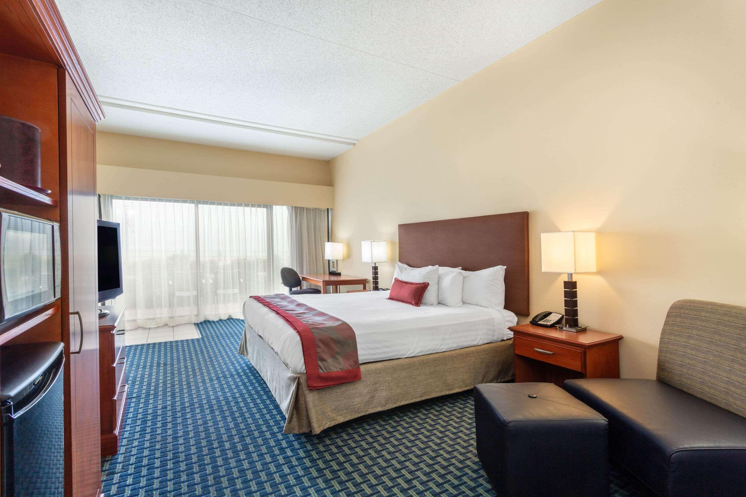 Ramada Plaza by Wyndham Virginia Beach Zewnętrze zdjęcie