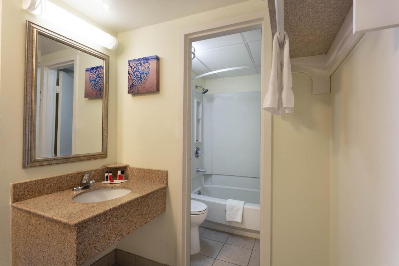 Ramada Plaza by Wyndham Virginia Beach Zewnętrze zdjęcie